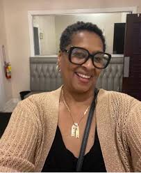 Renée Blue passed please keep her family in your prayers . When I get  Funeral arrangements I'll post . Love you Renee 💕🙏🏼💕