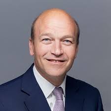 A warm welcome back to George Jackson-Stops who has recently joined our  business as Director and Head of Sales in our Fulham office. George lives  and breathes Fulham, having previously worked in