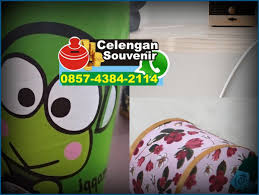 Pin Di Harga Souvenir Celengan