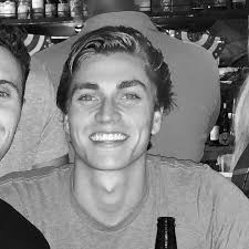 Dominique DeMirjian and Ari Mandell's Wedding Website