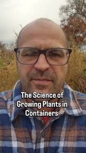 AUCTIONEER-SPEAK!!! Jesse Garber, auctioneer at the Southern Iowa Produce  Auction shows off his auctioneering skills. Thanks @jesse_garber04 for  being willing to do this reel with me today! I gotta say that when