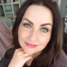 I can't choose which color to make my eyes pop but match my medium dark brown hair. The Best Hair Colors For Women With Blue Eyes And Light Skin