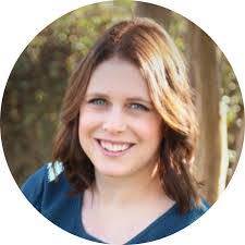 Diana Elmore's Instagram, Twitter & Facebook