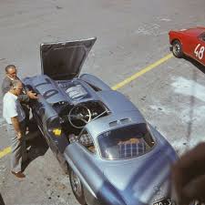 Karl Kling Avec Alberico Cacciari Le Pilote De Cette Fabuleuse 300sl Monza 1960 Mercedes Benz Mercedes Benz