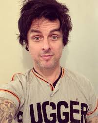 114 1k Likes 1 356 Comments Billie Joe Armstrong Billiejoearmstrong On Instagram Sluggers Found This Gem In 2020 Billie Joe Armstrong Joe Armstrong Green Day Изображение billie joe armstrong instagram. billie joe armstrong