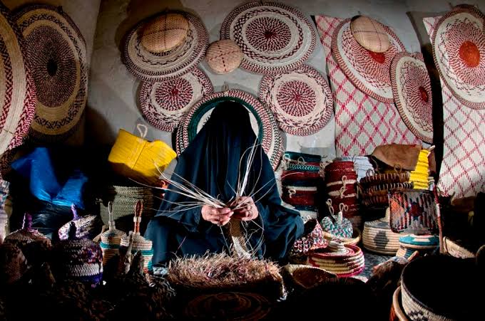 أبرزها السجل الوطني.. 19 اشتراطا وضابطًا لنظام الحرف والصناعات اليدوية
