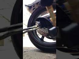 Habe die anlage eine saison gefahren. Vance And Hines Big Radius 2 1 Baffle Removal Youtube