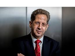 Unless there is alcohol instead of water in the bucket. Ex Verfassungsschutzprasident Maassen Rechnet Mit Merkels Migrationspolitik Ab