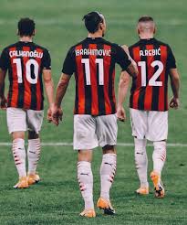 Ayrıca zlatan ibrahimovic' hakkında da flaş bir itirafta bulundu. Idei Na Temu Ac Milan 300 V 2021 G Futbol Milan Sport