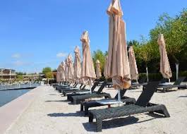 De asemenea, dorim sa vă informăm că sănătatea și siguran.ța dumneavoastră sunt prioritare pentru noi, fapt pentru care am luat toate măsurile de prevenție și protecție împotriva coronavirus. La Scoica Land Hotel Hotel En Mamaia Viajes El Corte Ingles