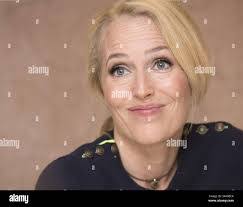 Lily Gibson's Instagram, Twitter & Facebook