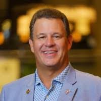 Dean Bender's Instagram, Twitter & Facebook