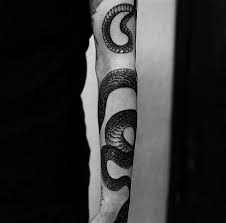 Sohranyonnye Fotografii 10 000 Fotografij Snake Tattoo Finger Tattoos Nyc Tattoo Artists