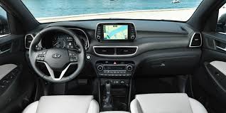 The redesigned hyundai tucson is more than just a sport utility vehicle, it's the vehicle that's always up fees may vary by dealer. Hyundai Tucson 2018 2020 Interior Infotainment Carwow
