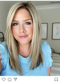 Samantha Redden's Instagram, Twitter & Facebook