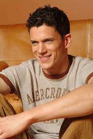 His mother, roxann (née palm), is a special education teacher, and his father, wentworth e. Wentworth Miller Photo Wentworth Miller Prison Break Wentworth Miller Prison Break Wentworth Miller