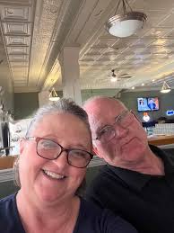 Rhihanna took a trip to Cuba the other day !!! & guess who she ran into out  there ??? she also tweeted this pic thats floating all over the internet  !!!!!!!!!!!! 0.0 :)