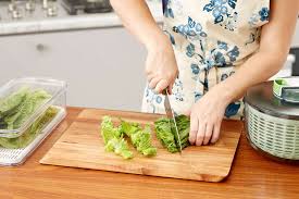 Jul 05, 2021 · a simple strategy for keeping lettuce in the fridge is to keep lettuce portions in plastic zipper bags. How To Store Lettuce To Keep It Fresh And Crisp