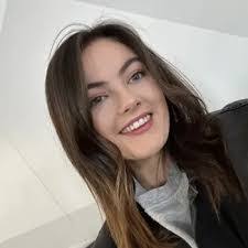 Louise Maguire's Instagram, Twitter & Facebook