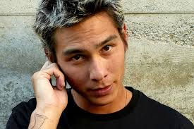 5 Facts About Evan Mock of 'Gossip Girl' Reboot