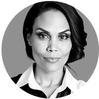 Amber Mendiola's Instagram, Twitter & Facebook