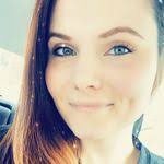 Amber Mefford's Instagram, Twitter & Facebook