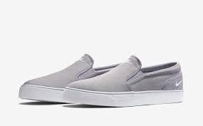 Black And White Nike Slip Ons Womensshoeswithoutbacks Code 4738787290 In 2020 Nike Slip On Shoes Adidas Shoes Women Slip On Sneakers