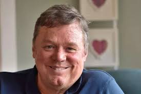 Funnyman Ted Robbins joins Coronation Street