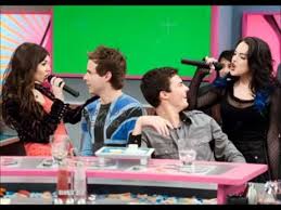 Liz Gillies And Victoria Justice Take A Hint Take A Hint Liz Gillies Victorious Cast