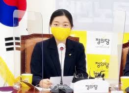 이재용 삼성전자 부회장 가석방을 결정할 심사위원회가 열린다. ì •ì˜ë‹¹ ì´ìž¬ìš© ê°ì˜¥íƒˆì¶œ ì—¬ë¡ ì „ ê°•ë ¥ ë¹„íŒ ì •ì¹˜ ì •ì¹˜ ê¸°ì‚¬ë³¸ë¬¸ êµ­ì œë‰´ìŠ¤