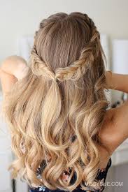 Half Up Fishtail Braids Tutorial Braidedhairstyles Muhtesem Sac Modelleri Sik Sac Modelleri Kiz Sac Modelleri