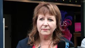 Curran says she won't resign over RNZ meeting