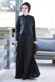 Tesettur Abiye Elbise Tunik Modelleri Nilufer Kamacioglu Deri Detayli Ceket Bluz Plise Etek Takim Moda Stilleri Basortusu Modasi Elbise