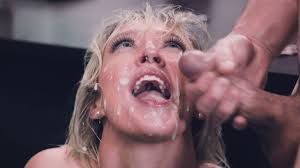 Dee Williams gets facialed by horny guys - Porn Movies - 3Movs