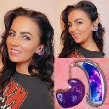 Hard of hearing/Deaf people need more help and support.