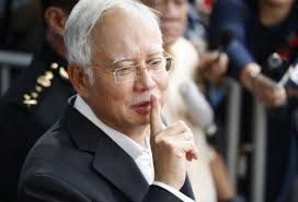 Dingin malam tirai kenanganku menyerlahkan sekurun ingatan tercsiptalah rimba kehidupan percintaan ost 'hantu kak limah balik rumah' tajuk : Nyanyian Najib Razak Cuit Hati Netizen