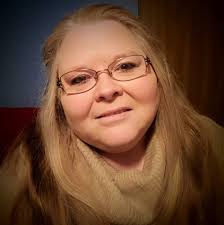 Kind Stranger Gives $200 to Elderly Lady at Bank