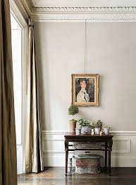 Inside A Rising Designer S Sophisticated Family Brownstone Painting Trim Interior Home Decor