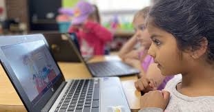 Parkway, Clayton School Districts Partner to Provide e-Reading Access