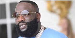 Restaurant owner kicked out of own store for ordering too much food