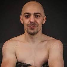 Marcus Sutherland's Instagram, Twitter & Facebook