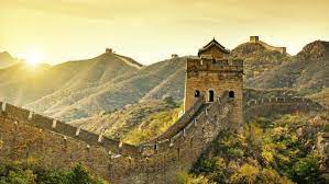 One of the seven wonders of the medieval world, the great wall of china, stretches across an array of stunning sceneries like the beaches of qinhuangdao, the mountains of beijing and desert corridor between jiayu pass ranges. The Best Time To Visit The Great Wall Of China Escape Com Au
