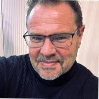 Chris Hampel's Instagram, Twitter & Facebook