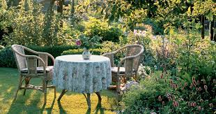 Im alter hat sich jeder seine ruhe und eine entspannte zeit verdient. Den Garten Pflegeleicht Gestalten So Geht S Mein Schoner Garten