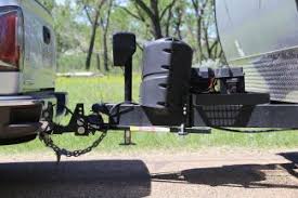 The hitch one would select based solely on this information is the 10k hitch. Confidently Choose Your Weight Distribution Hitch Here S 5 Tips Etrailer Com