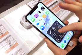 Apple Iphone Will Trail Samsung In Smartphones Trendforce
