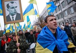 Vizinho da rússia, país tem uma capital cosmopolita e regiões culturalmente isoladas, como a crimeia, de beleza cênica incomparável. O Atoleiro Em Que O Fascismo Mergulhou A Ucrania Hora Do Povo