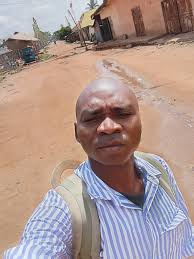 Conflict between Joan and her fiancé's mother