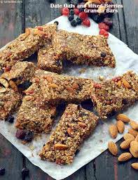 While granola can be purchased at the store, a simple recipe can be made at home that will contain 2 1/2 exchanges of starch and one exchange of fat. Date Oats And Mixed Berries Granola Bars Recipe