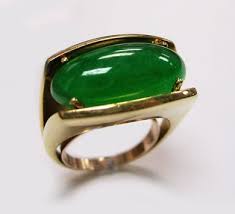 The Deyoung Collection An Imperial Jade Ring Look At The Clarity Wow Stone Jewelry Ring Green Gemstones Jewelry Jade Ring